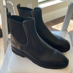 Vince Black Leather Women's Chelsea Boots